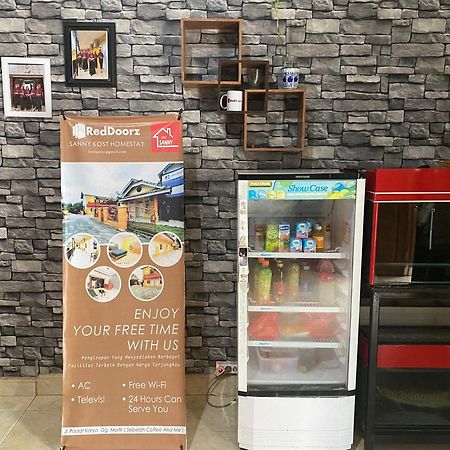 Reddoorz @ Jalan Padat Karya Prabumulih Perabumulih Exteriör bild